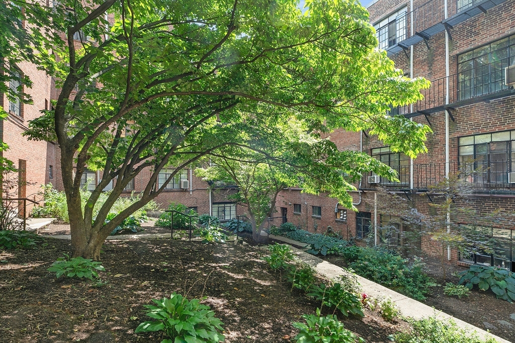 97 Strathmore Road, Unit 978 Boston, MA 02135 - Photo 13 of 18