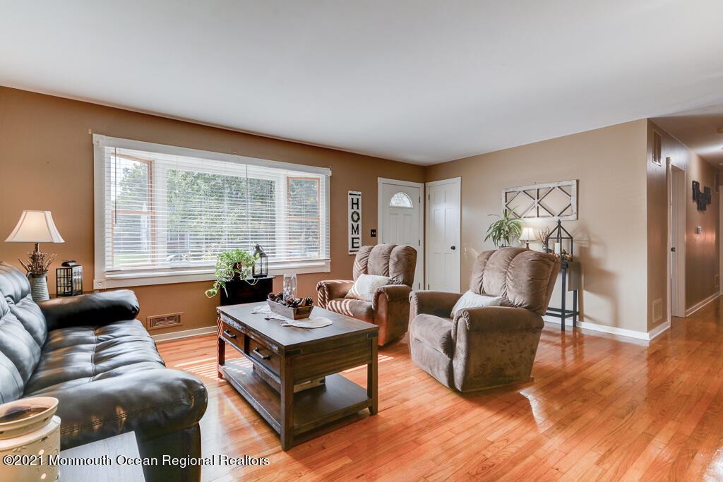 415 Bella Vista Road Brick, NJ 08724 - Photo 3 of 18 0003__SMALL (28)