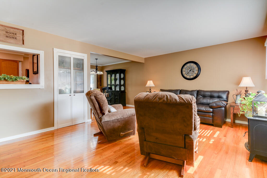 415 Bella Vista Road Brick, NJ 08724 - Photo 5 of 18 0005__SMALL (24)