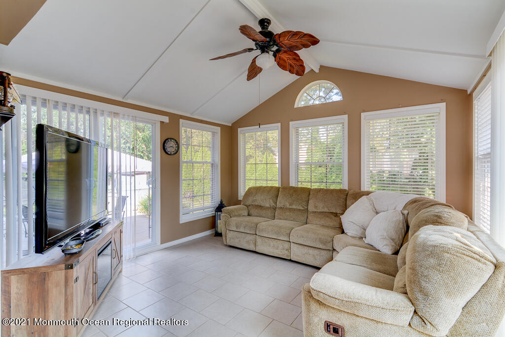 415 Bella Vista Road Brick, NJ 08724 - Photo 8 of 18 0008__SMALL (25)
