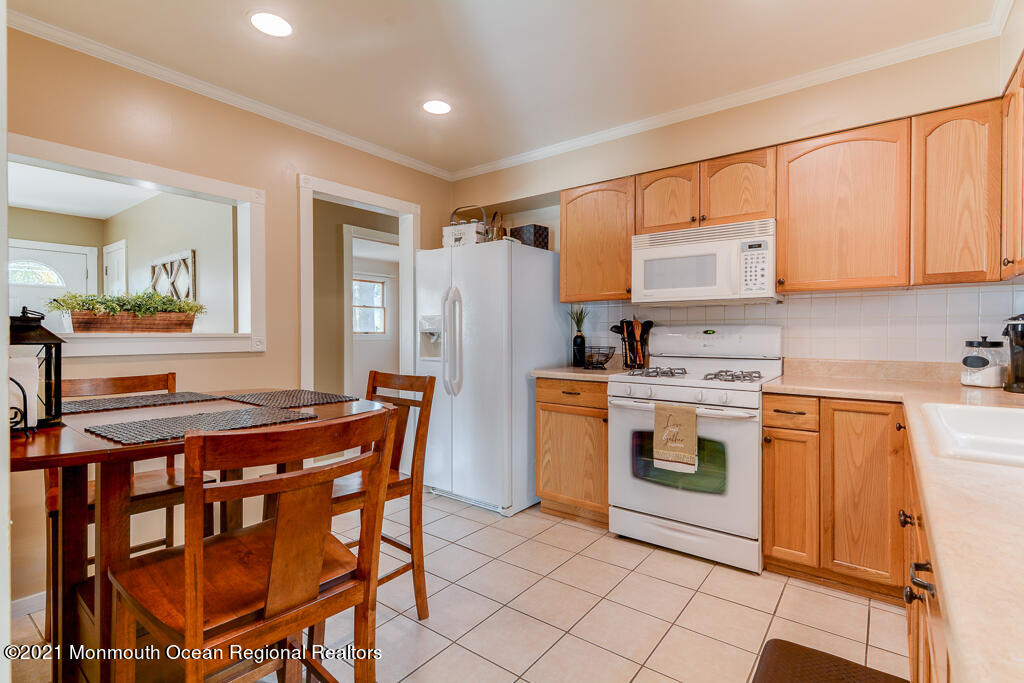 415 Bella Vista Road Brick, NJ 08724 - Photo 9 of 18 0009__SMALL (23)