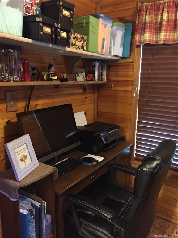 157 Common Wealth Court Rutherfordton, NC 28139 - Photo 11 of 24 Gallery Image 11