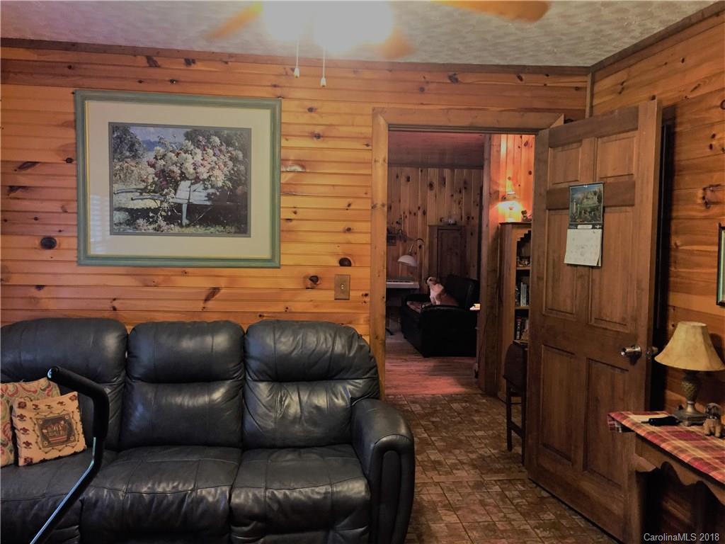 157 Common Wealth Court Rutherfordton, NC 28139 - Photo 12 of 24 Gallery Image 12