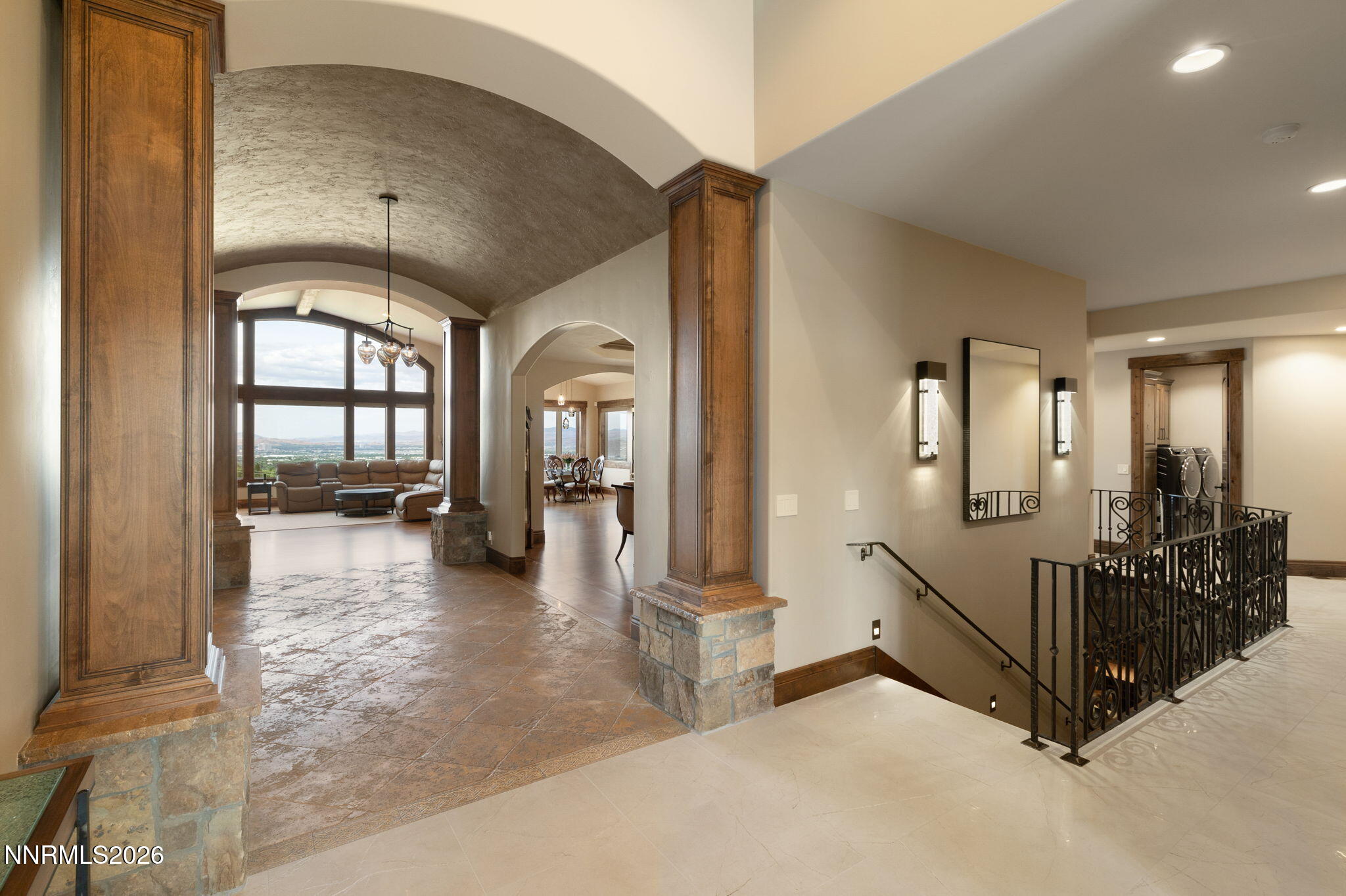 43-web-or-mls-386 Questa-44