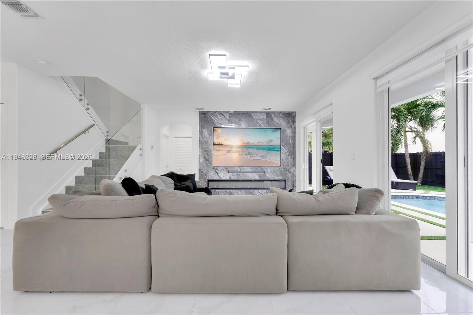 14452 Southwest 10th Street Miami, FL 33184 - Photo 11 of 36