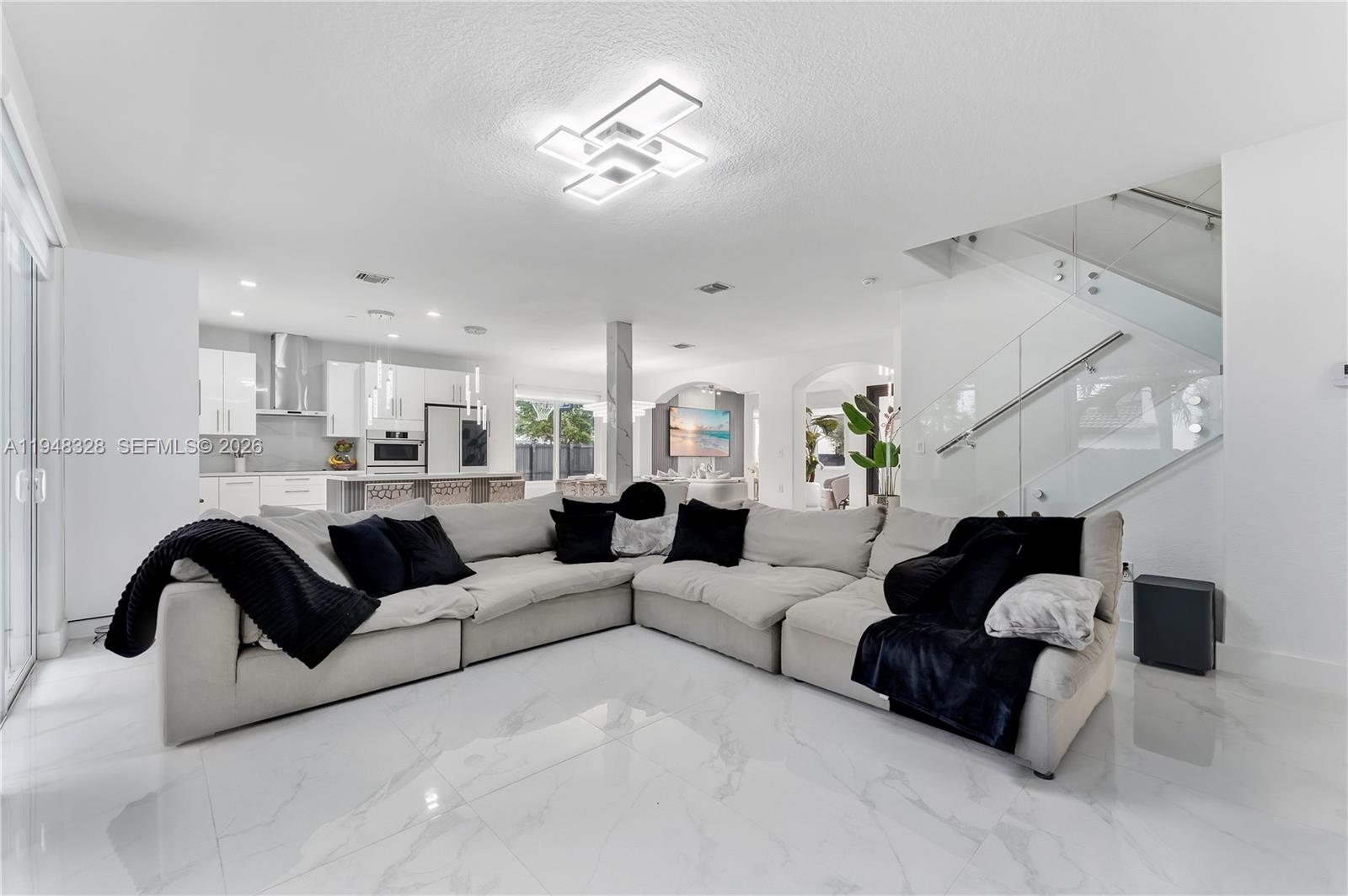 14452 Southwest 10th Street Miami, FL 33184 - Photo 13 of 36