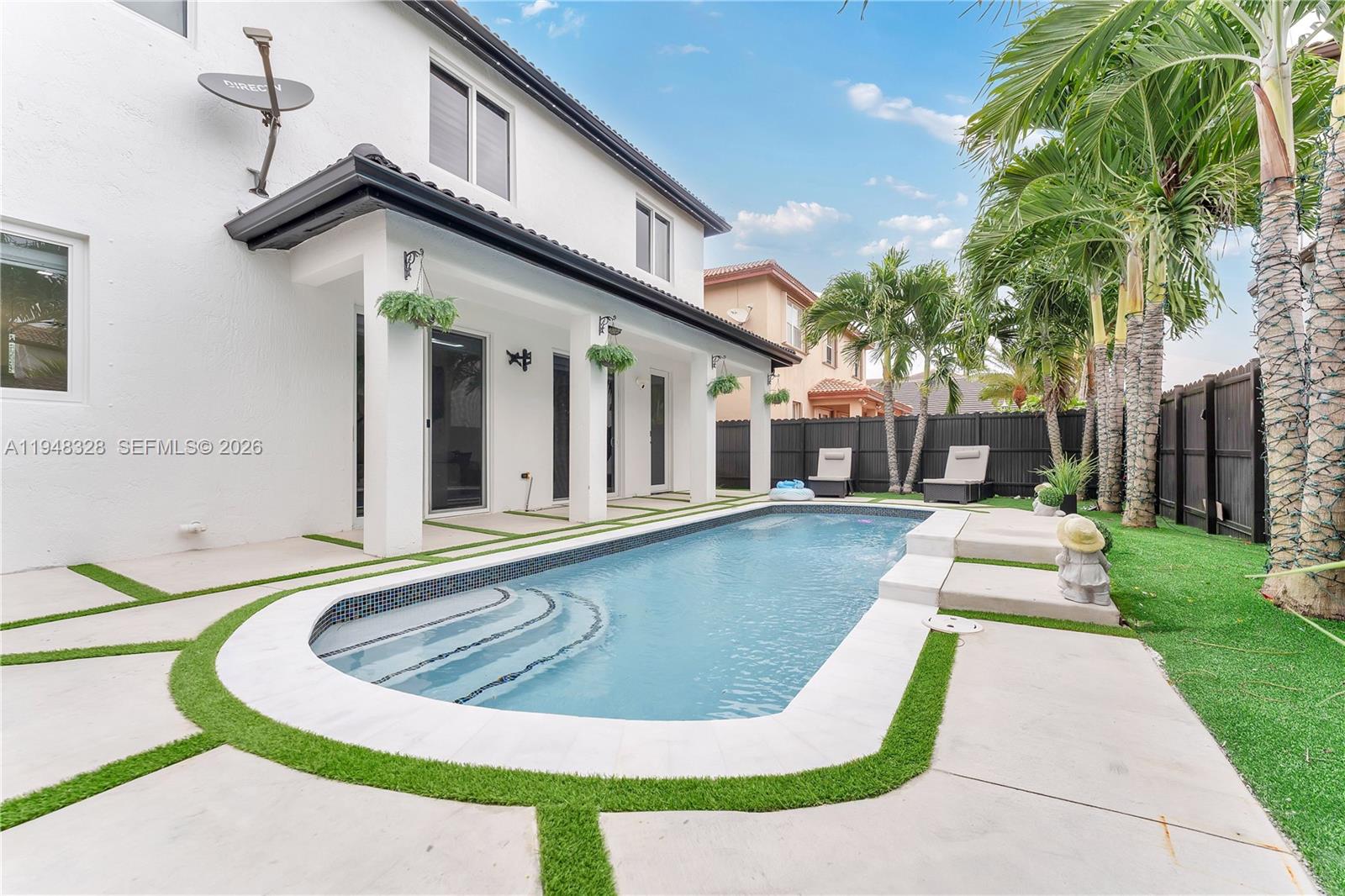 14452 Southwest 10th Street Miami, FL 33184 - Photo 24 of 36