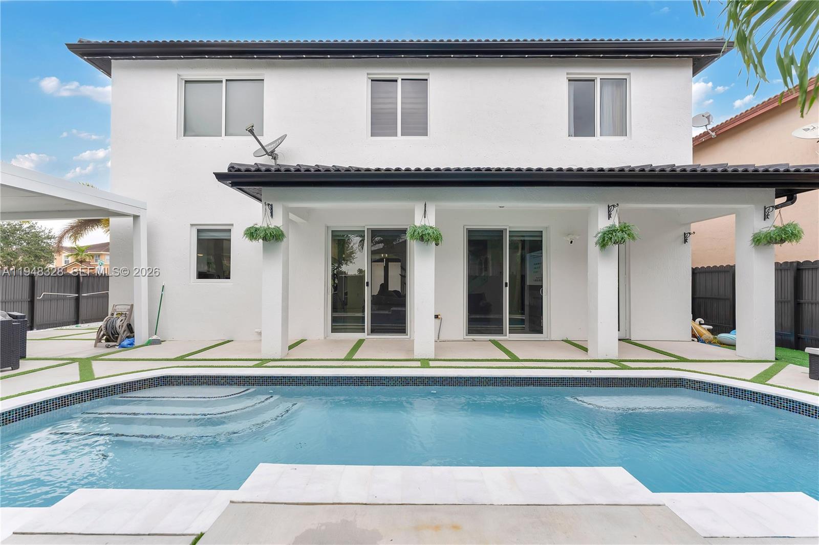 14452 Southwest 10th Street Miami, FL 33184 - Photo 29 of 36