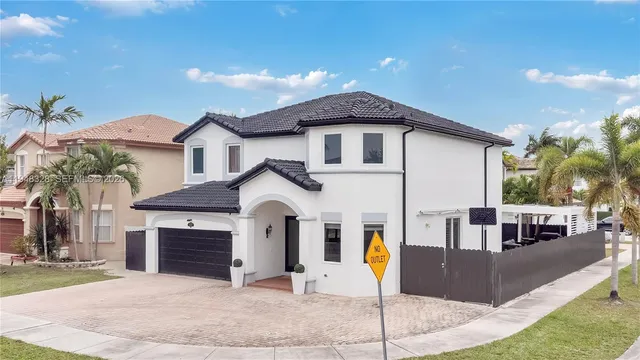 $1,199,000 | 14452 Southwest 10th Street, Miami, FL 33184