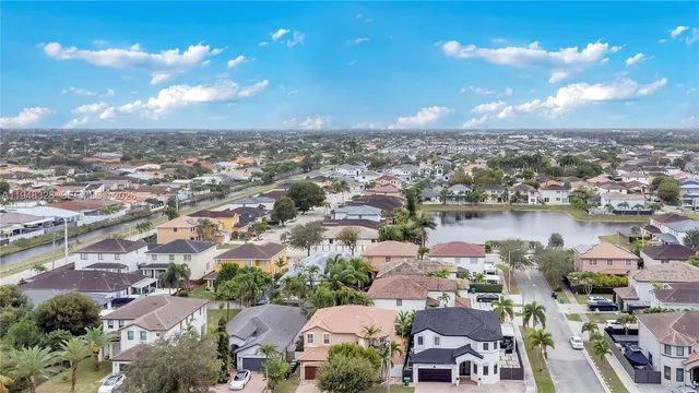 $1,199,000 | 14452 Southwest 10th Street, Miami, FL 33184