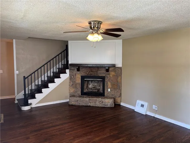 $490,000 | 4202 Dr Greaves Road, Grandview, MO 64030