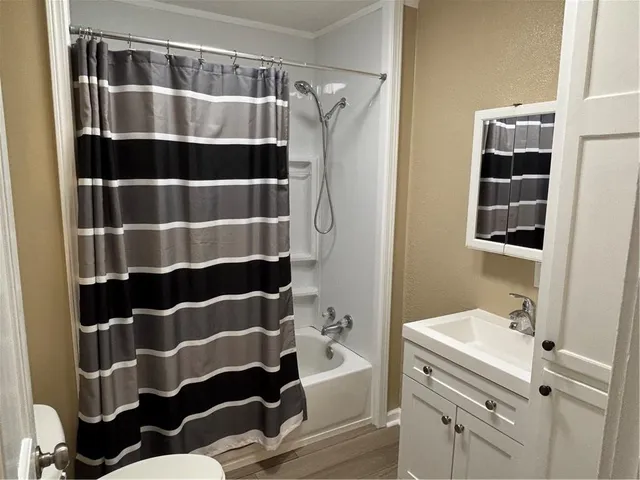 $490,000 | 4202 Dr Greaves Road, Grandview, MO 64030