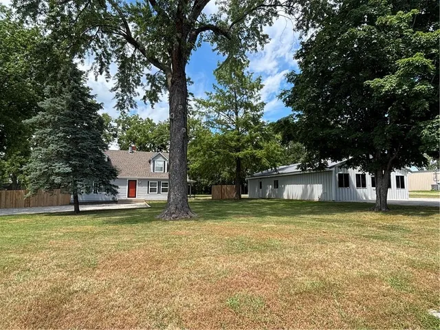 $490,000 | 4202 Dr Greaves Road, Grandview, MO 64030