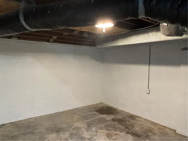 $490,000 | 4202 Dr Greaves Road, Grandview, MO 64030