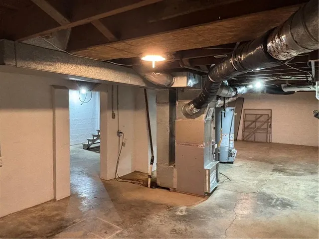 $490,000 | 4202 Dr Greaves Road, Grandview, MO 64030