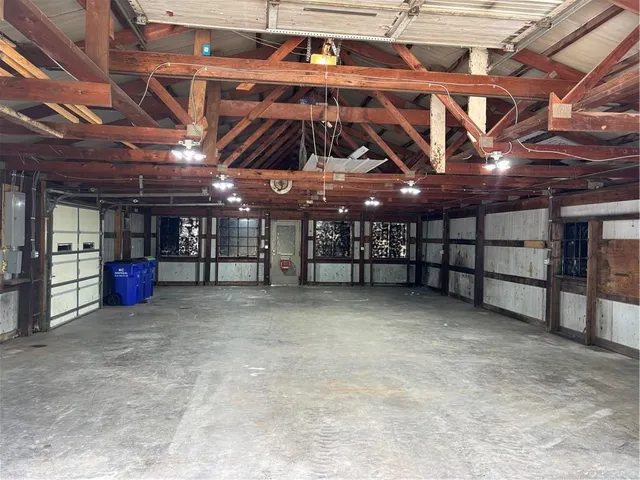 $490,000 | 4202 Dr Greaves Road, Grandview, MO 64030