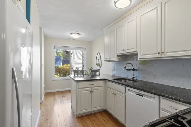 $790,000 | 16 Concord Greene, Unit 5, Concord, MA 01742