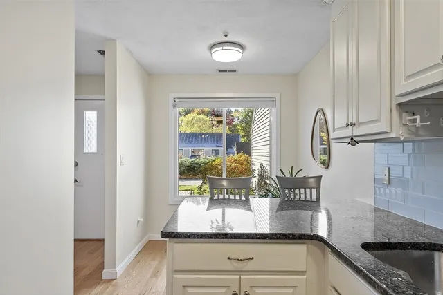 $790,000 | 16 Concord Greene, Unit 5, Concord, MA 01742