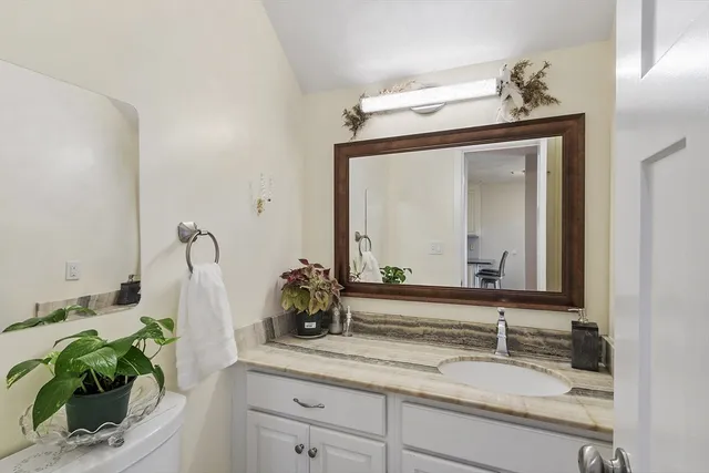 $790,000 | 16 Concord Greene, Unit 5, Concord, MA 01742