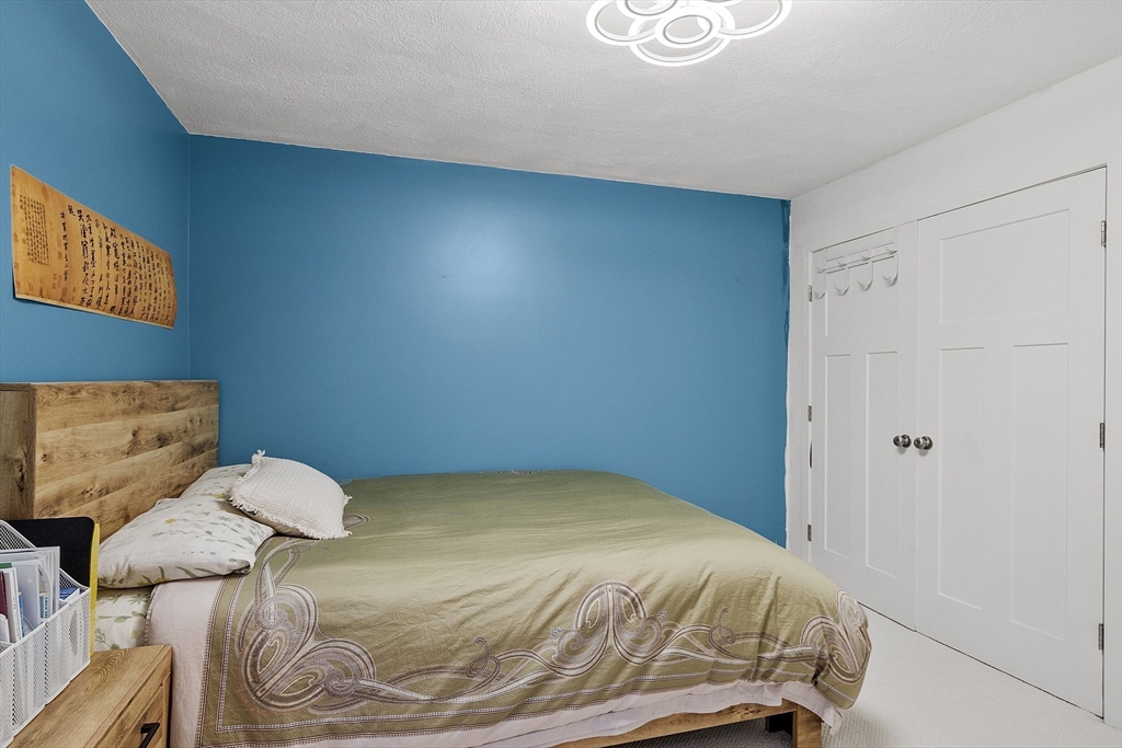 16 Concord Greene, Unit 5 Concord, MA 01742 - Photo 20 of 38