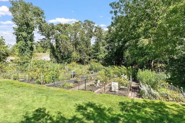 $790,000 | 16 Concord Greene, Unit 5, Concord, MA 01742