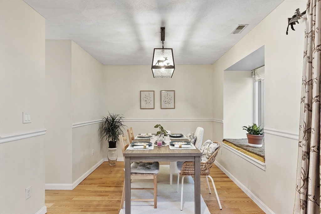 16 Concord Greene, Unit 5 Concord, MA 01742 - Photo 7 of 38