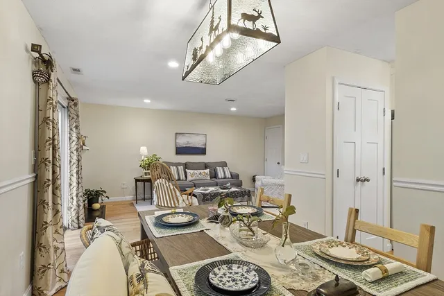 $790,000 | 16 Concord Greene, Unit 5, Concord, MA 01742