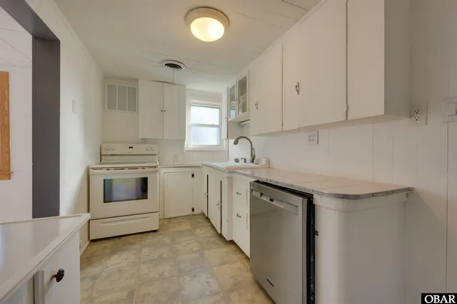 $420,000 | 3932 Poor Ridge Road, Kitty Hawk, NC 27949