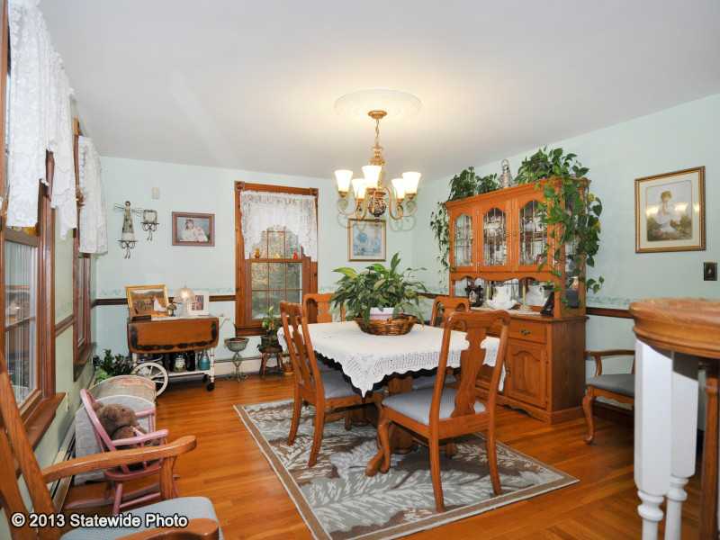 63 Cross Road Tiverton, RI 02878 - Photo 11 of 25 Dining Room.
