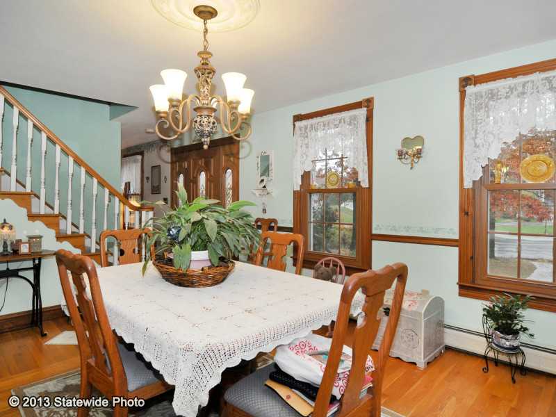 63 Cross Road Tiverton, RI 02878 - Photo 12 of 25 Dining Room.
