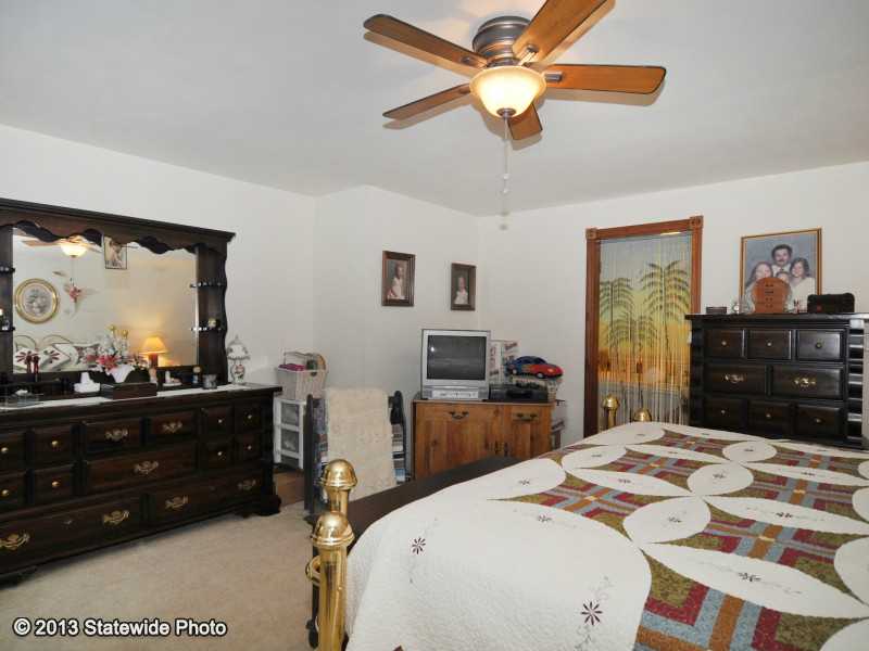 63 Cross Road Tiverton, RI 02878 - Photo 15 of 25 Master Bedroom.