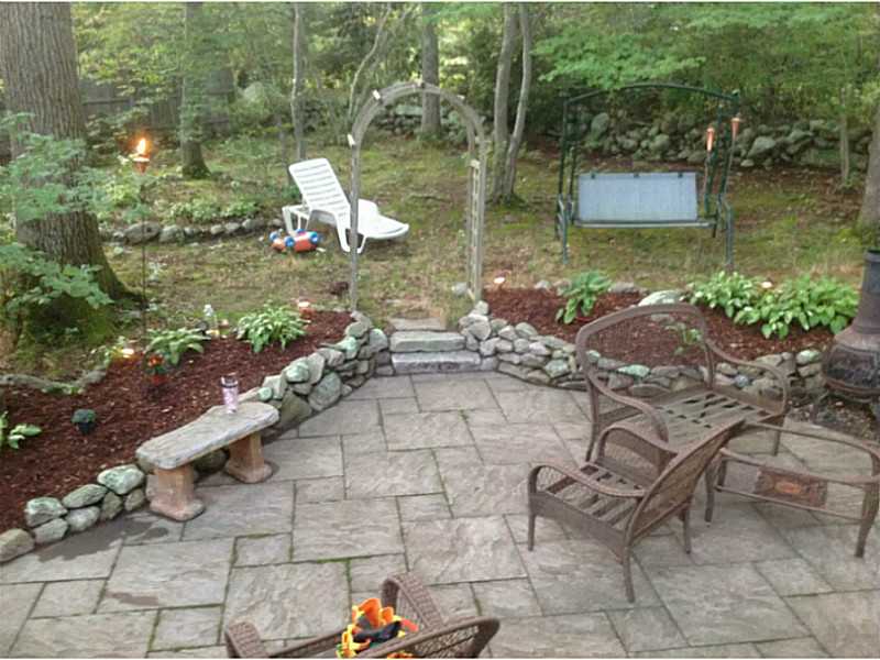 63 Cross Road Tiverton, RI 02878 - Photo 25 of 25 Yard/Garden.