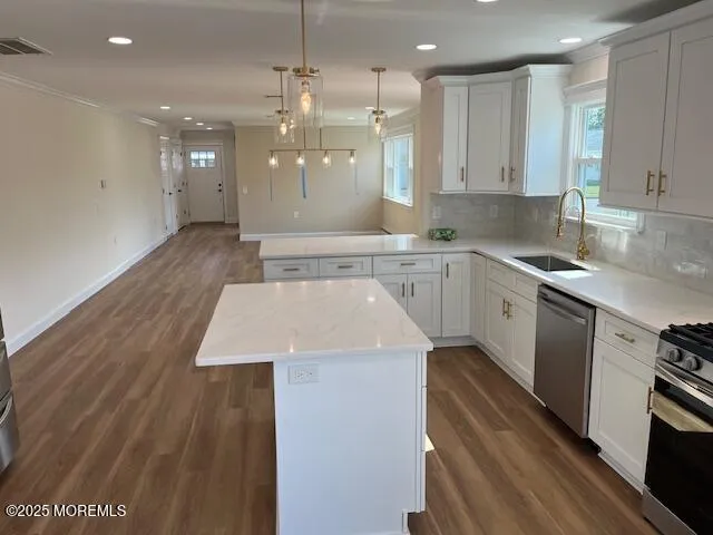 $440,000 | 208 Bonaire Drive, Toms River, NJ 08757