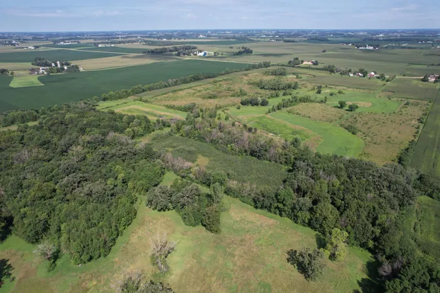 $1,050,000 | 50 County Road 50, Cologne, MN 55322