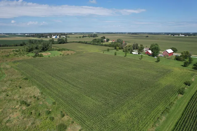 $1,050,000 | 50 County Road 50, Cologne, MN 55322