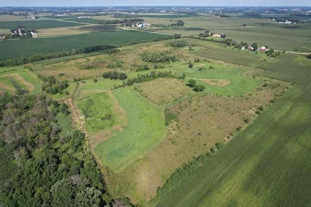 $1,050,000 | 50 County Road 50, Cologne, MN 55322