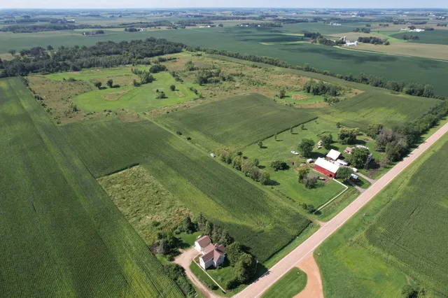 $1,050,000 | 50 County Road 50, Cologne, MN 55322