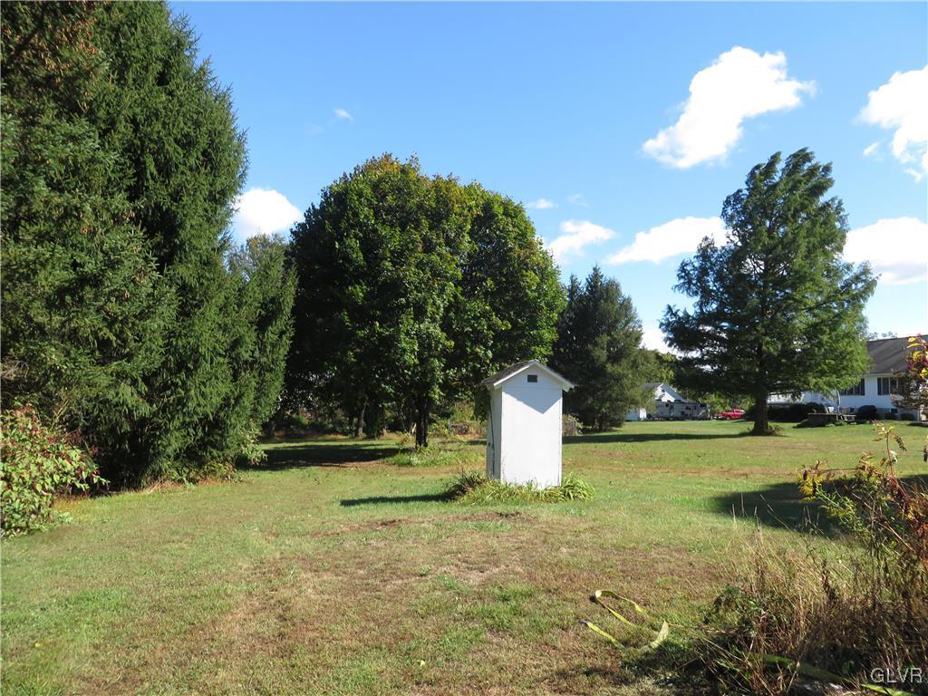 4689 Lanark Road Center Valley, PA 18034 - Photo 20 of 25 Gallery Image 20