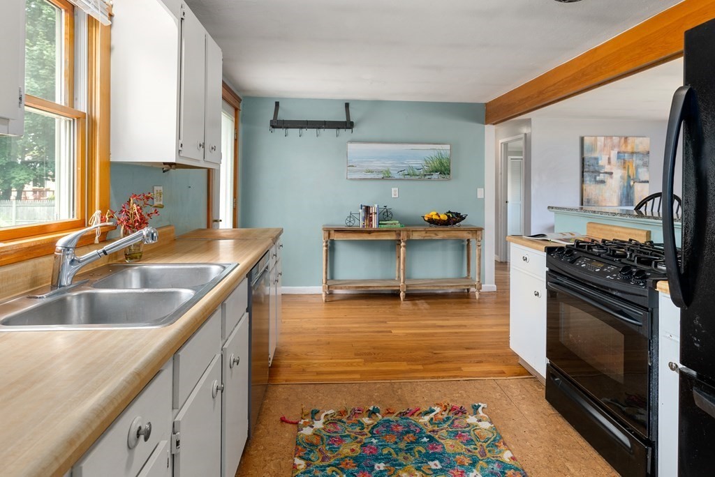 100 Ardmore Road Framingham, MA 01702 - Photo 11 of 28 Gallery Image 11