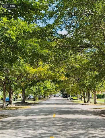 $1,700 | 1401 Northeast 191st Street, Unit D409, Miami, FL 33179