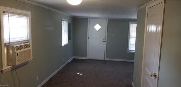 $895 | 424 Beech Street, Greensboro, NC 27401