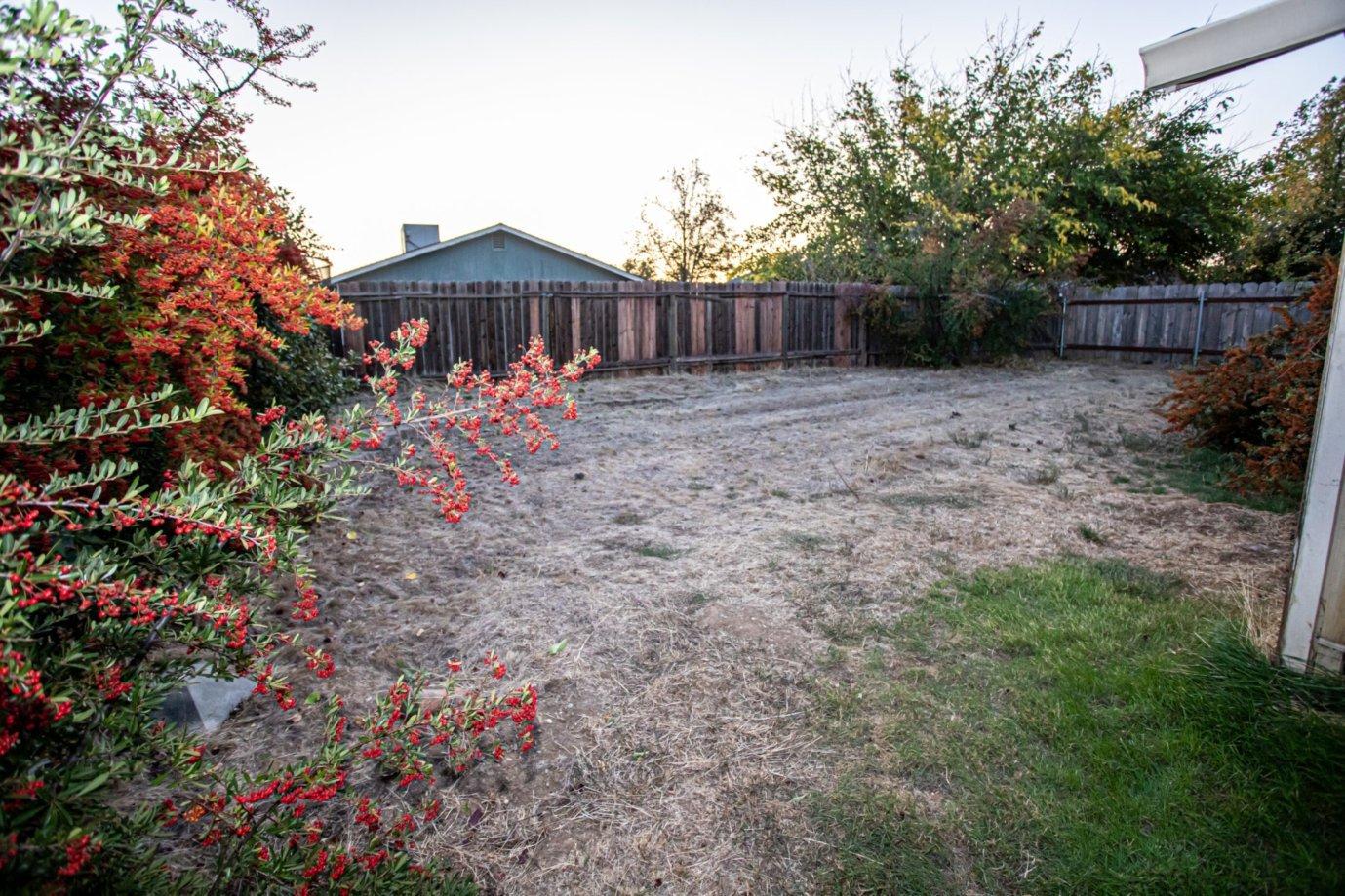 839 Springer Drive Redding, CA 96003 - Photo 10 of 10 a front view of a house with garden