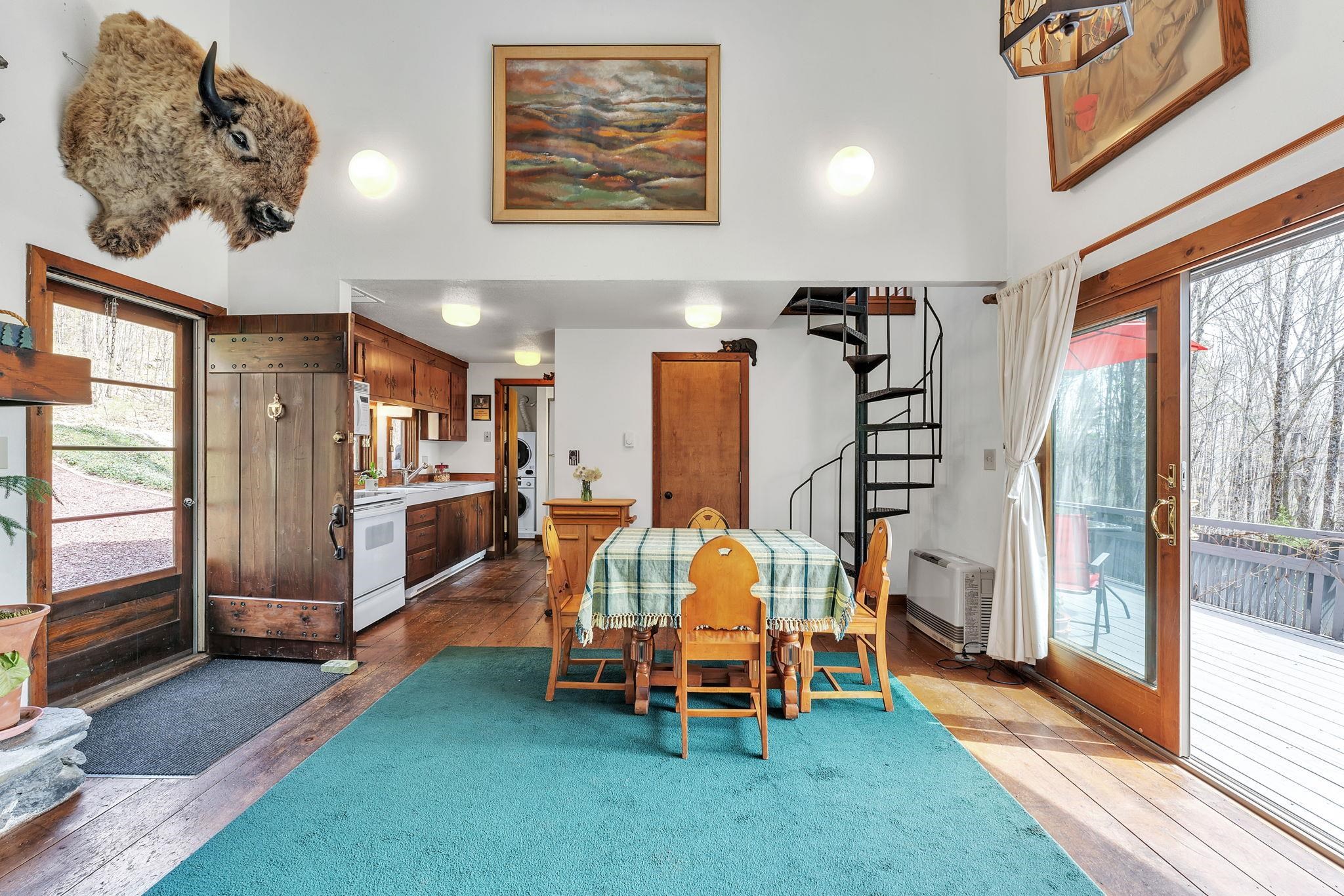 402 Great Hawk Road, Unit 11 Rochester, VT 05767 - Photo 6 of 39