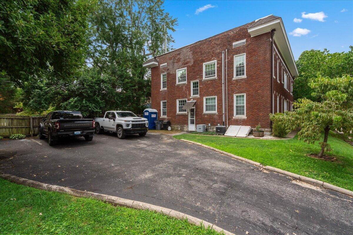 1127 Richmond Road, Unit 4 Lexington, KY 40502 - Photo 29 of 29 06-IVA04186