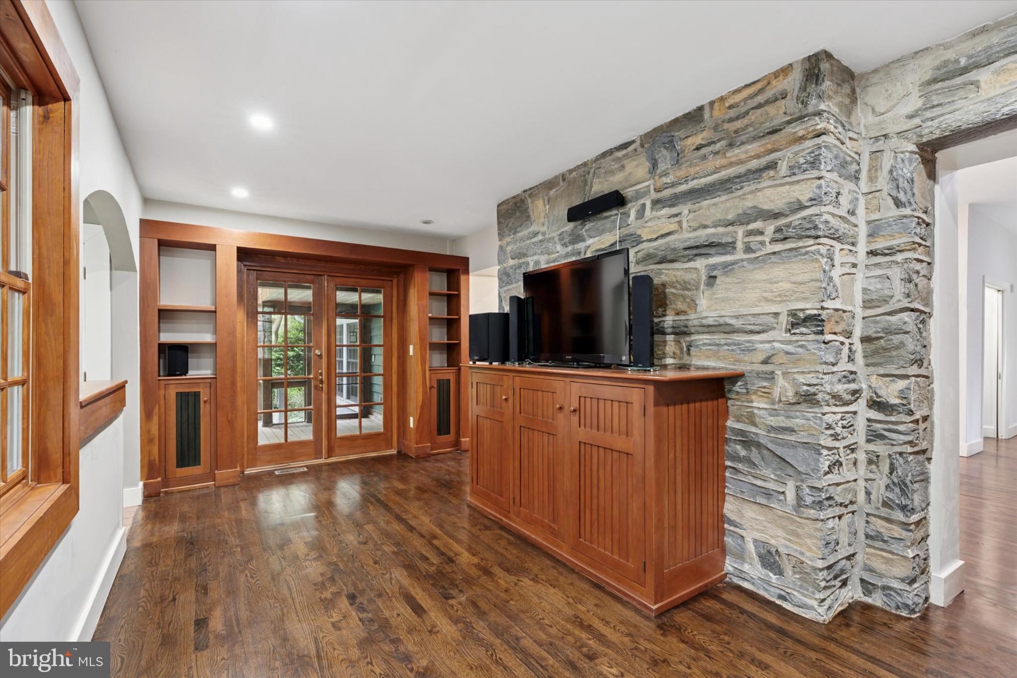 217 Glenn Road Ardmore, PA 19003 - Photo 31 of 65 Flex space that exits to large covered patio