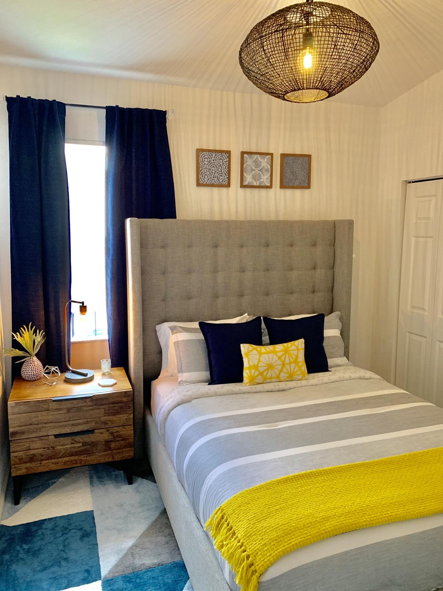 3216 Laurel Ridge Circle Riviera Beach, FL 33404 - Photo 20 of 40 2nd bedroom