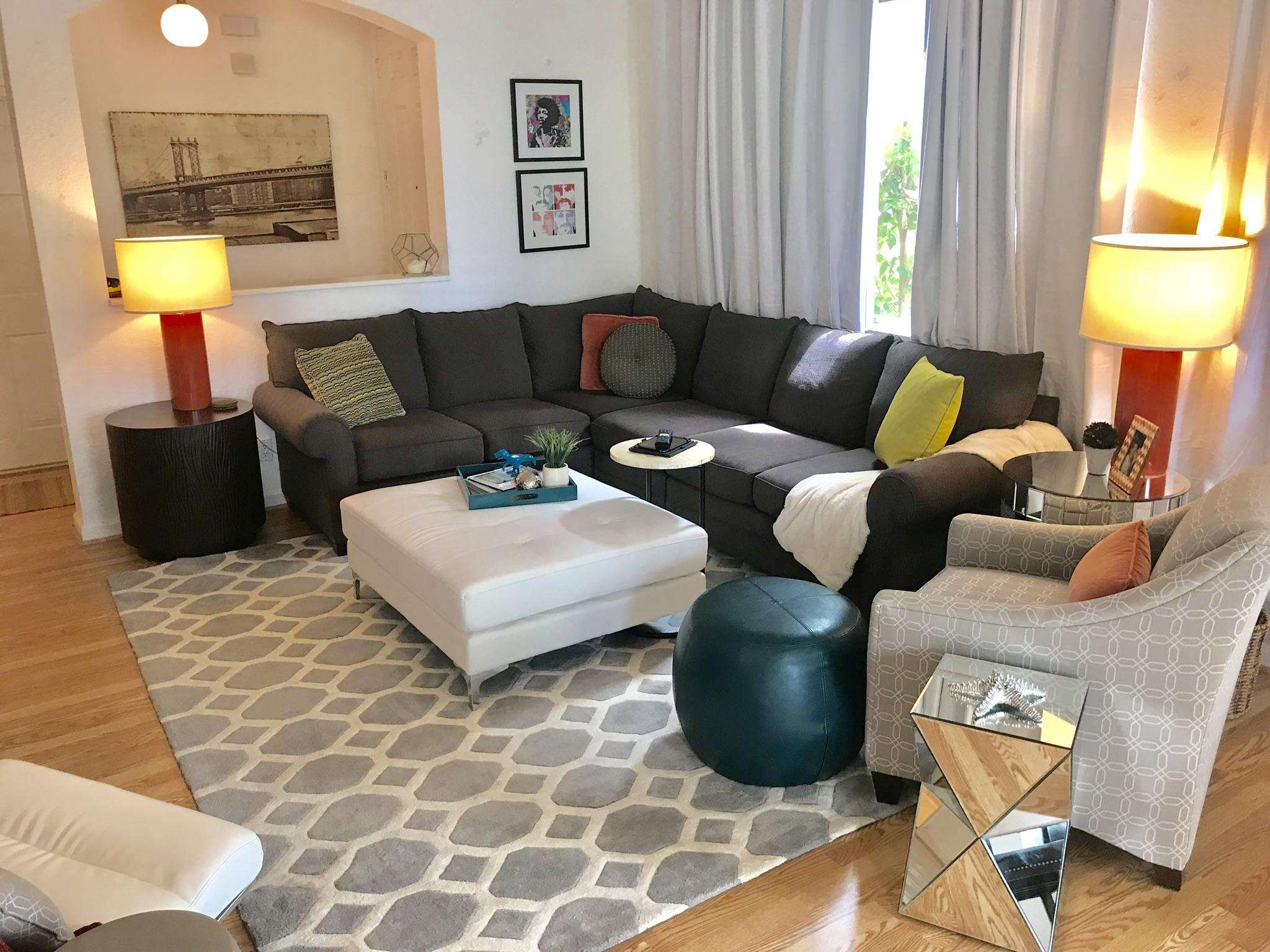 3216 Laurel Ridge Circle Riviera Beach, FL 33404 - Photo 4 of 40 Living room