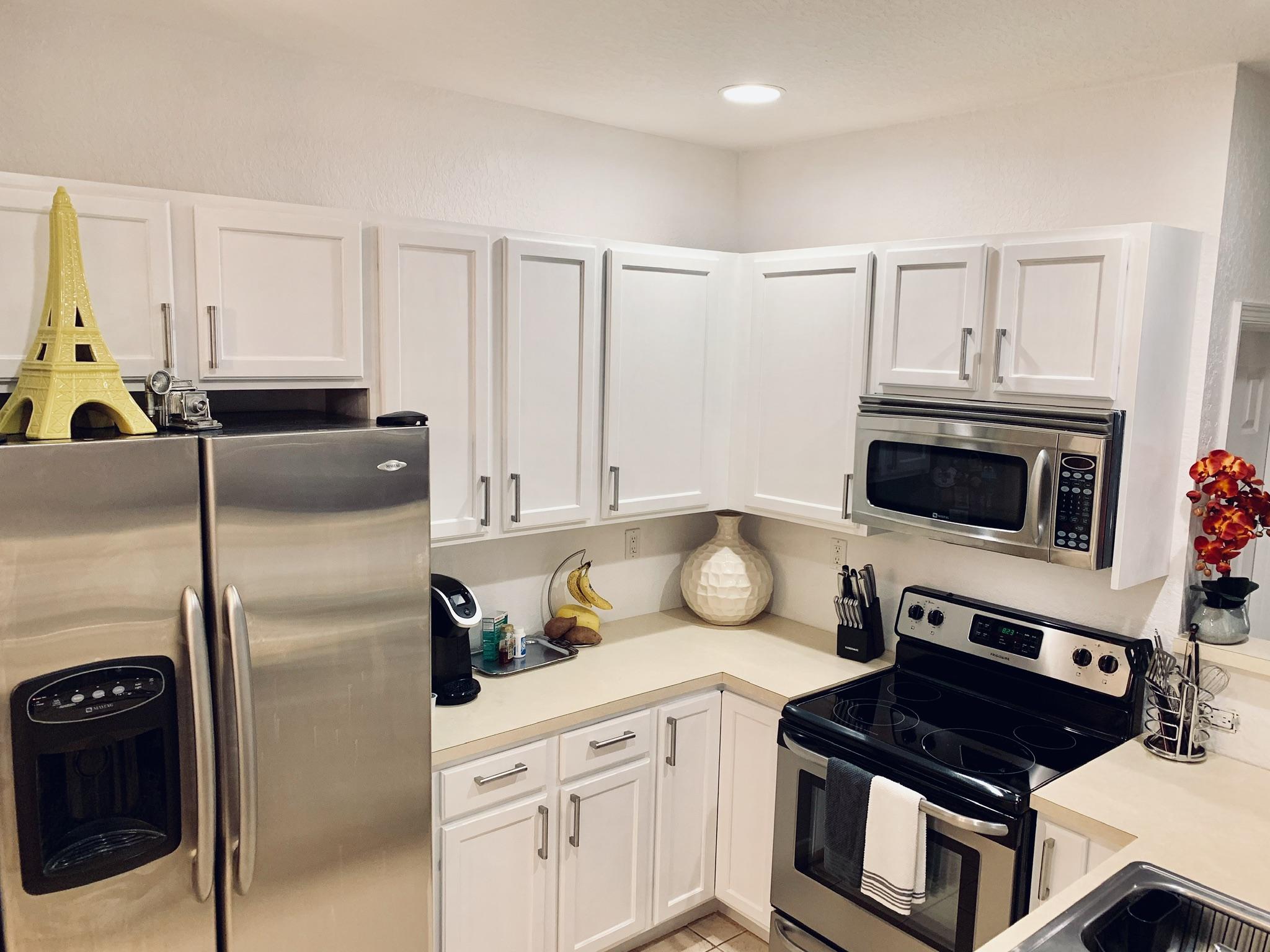 3216 Laurel Ridge Circle Riviera Beach, FL 33404 - Photo 8 of 40 kitchen