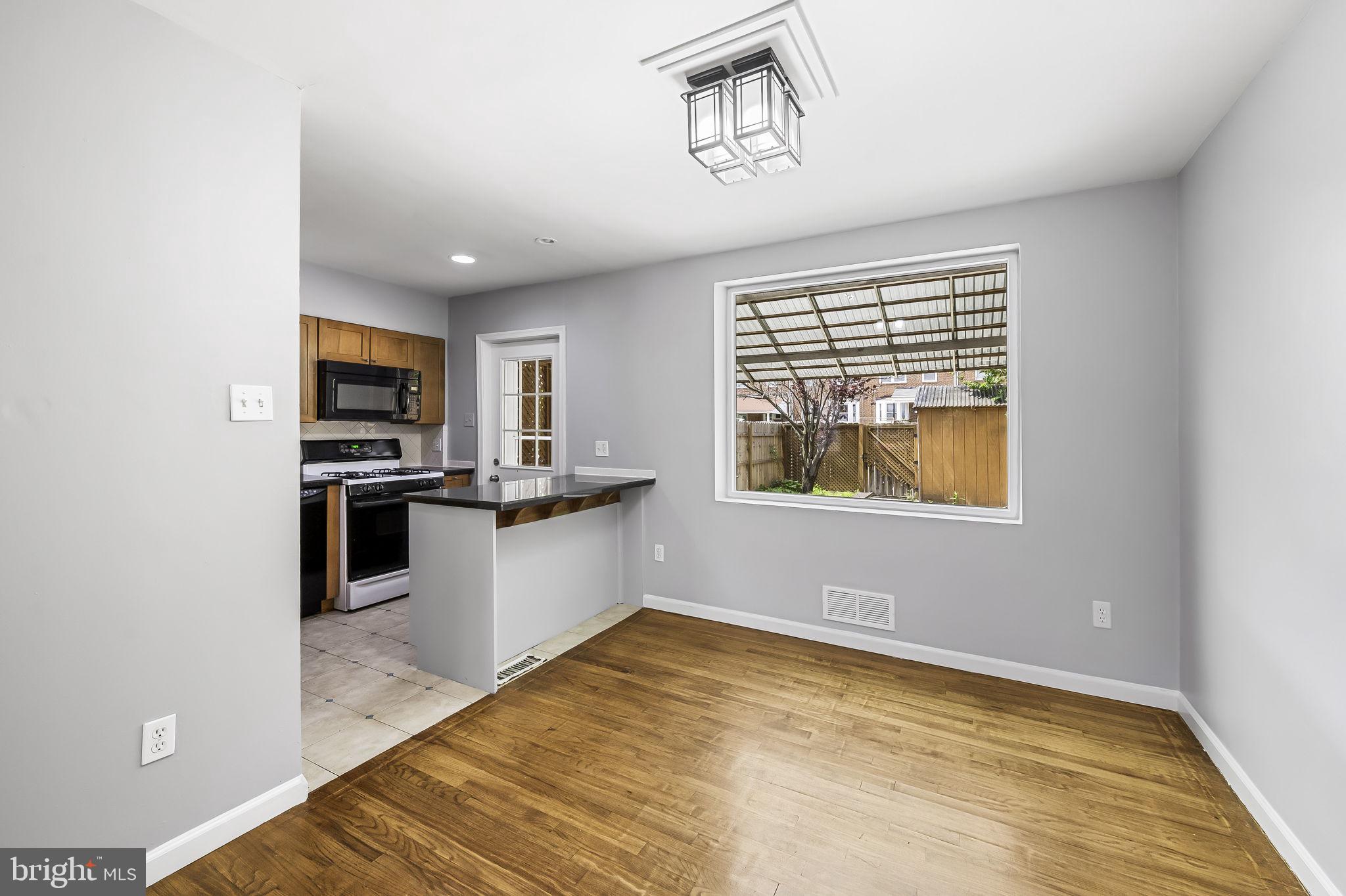 7220 Stratton Way Baltimore, MD 21224 - Photo 7 of 33 Gallery Image 7