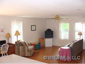 85 Noble Road Fairview, NC 28730 - Photo 5 of 11 Gallery Image 5